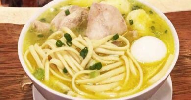 Caldo de gallina