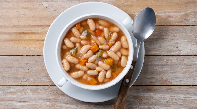 Frijoles blancos guisados