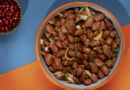 Frijoles colorados con chicharrón