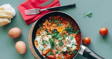 Huevos en salsa de tomate
