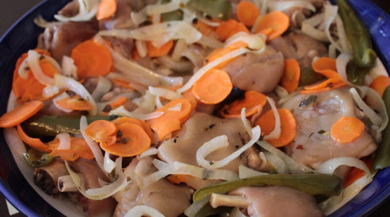Patitas de cerdo en escabeche